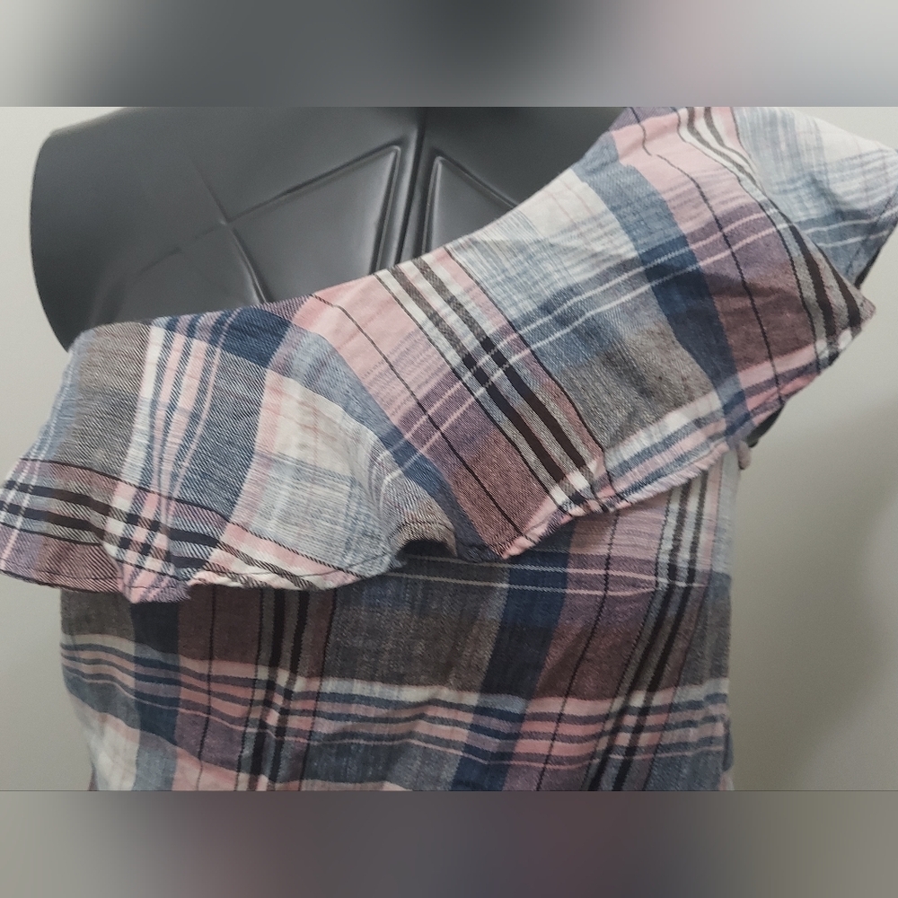 Cloth & Stone ruffled one shoulder multi color plaid top - Picture 3 of 3
